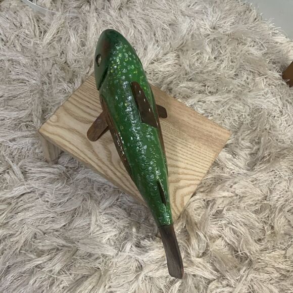 Handcrafted & Hand Painted Folk Art Wood & Metal Fish Spearing Decoy - Picture 9 of 17